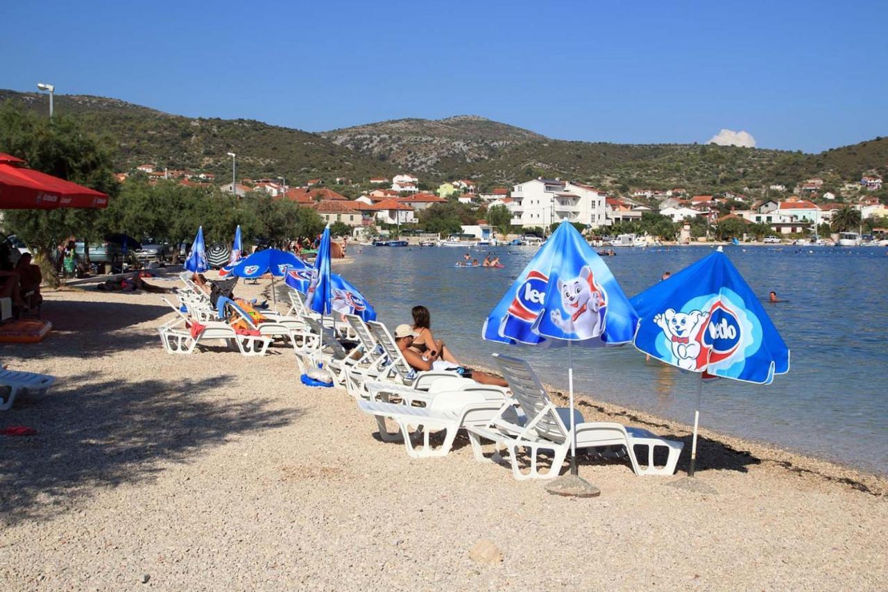 Apartments By The Sea Vinisce, Trogir - 5229 Exteriér fotografie